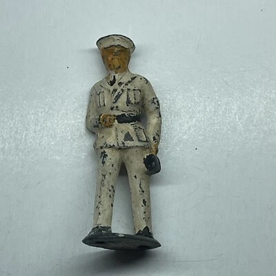 Military Doctor White Uniform Soldier Cast Metal Lead Army Man Figure Barclay - Image 1 of 4