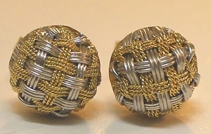 18K WHITE +YELLOW GOLD BRAIDED BASKET DOME STUD EARRINGS From. ITALY - Picture 1 of 3