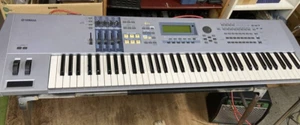 Teclado sintetizador Yamaha Motif Es7 76 teclas - Imagen 1 de 5