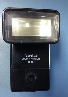 Vivitar Zoom Thyristor 3500 Flash Attachment Tilts & Telescopes Canon Shoe Mount - Image 1 of 4