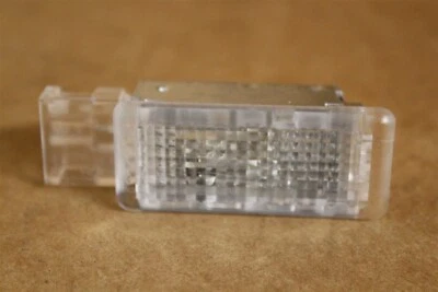 Caixa de luvas 6L0947415 e luz footwell vários VW Audi SEAT Skoda nova peça genuína - Imagem 1 de 4