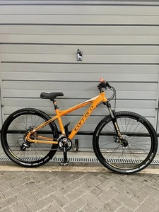 Carrera Vengeance Mountain Bike - Picture 1 of 9