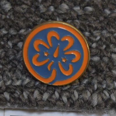 Girl Scout World Association Pin Gold Blue Trefoil Pin Back for Vest - Image 1 of 4