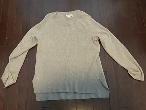 Liz Claiborne Gray Raglan Long Sleeve Sweater Casual Pullover Knit Top Size M - Picture 1 of 2