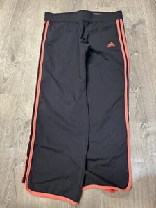 Adidas Women’s Capris Medium Pants Athletic Workout - Picture 1 of 1