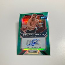 Petr Yan 2021 Panini Prizm UFC Signatures Green Refractor Auto Card #SG-PYN  C