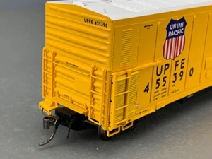 HO InterMountain R-70-15 Mechanical Reefer UPFE #455390 34751-18 - Picture 1 of 11