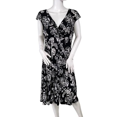 American Living Black White Leaf Print Surplice Cap Sleeve Stretch Dress Size 14 - Image 1 of 4