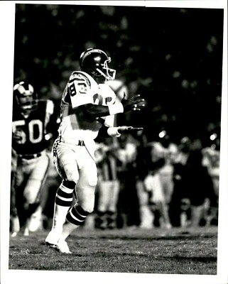 LD224 ORIGINAL 8x10 B&W Photo 1978 NFL Rams San Diego Chargers John Jefferson - Image 1 of 2