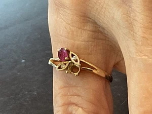 Anillo 14K con 3 piedras 1,61 gramos Talla 6 Anillo Oro Amarillo 1 Piedra Falta - Imagen 1 de 7