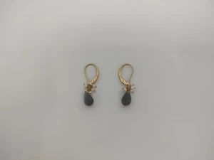 14 Karat Gold, Labradorite With Micro-Faceted Freshwater Pearl Leverback... - Picture 1 of 4