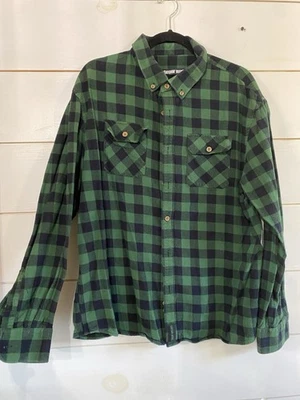 Mens XL Catchin' Deers Green Black Flannel Shirt Button Up Checkered Plaid - Image 1 of 4