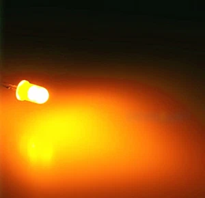 100 xa0608 diffus 5mm gelb yellow ultrahell LED - Bild 1 von 2