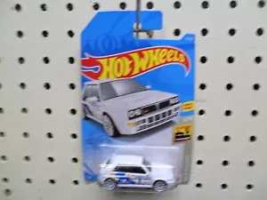 2021 hot wheels white Lancia Delta Integrale Baja Blazers 6/10 51/250 - Picture 1 of 3