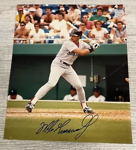 Signed 8x10 MIKE GREENWELL Boston Red Sox Autographed Photo Auto - Picture 1 of 1