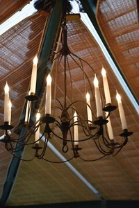 12 branch metallic hanging chandelier - Picture 1 of 11