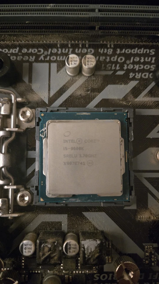 Intel i5-9600K 3.70GHz 6 Core SRG11 6 Thread LGA 1151 - Image 1 of 1