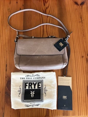 Bolso de Mano FRYE Bandolera/Muñequera con Solapa de Caña Gris-Violeta Cuero Envejecido Foto 1 de 4