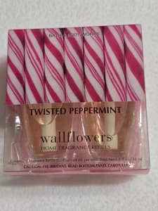 NEW Bath & Body Works Twisted Peppermint Christmas Wallflowers Fragrance Refills - Picture 1 of 4