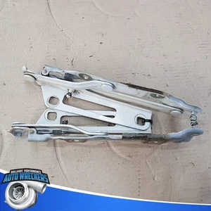 Holden VE LH and RH bonnet hinge - Picture 1 of 5
