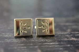 Vtg Estate Gold Tone FOSTER Etched Diamond Cut Design Square Dress Cufflinks GUC - Bild 1 von 8