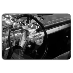 Vintage Ride: Classic Steering Wheel Charm - Picture 1 of 1