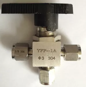 Three Way Stainless Steel Panel Mount Ball Valve for Chromatography, 3 mm OD - Picture 1 of 2