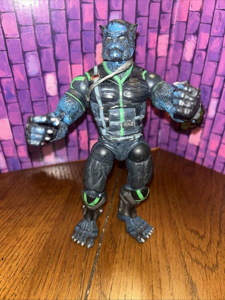 2005 Marvel Legends X-MEN Classics Cat Face Beast Stealth ToyBiz - Imagem 1 de 4