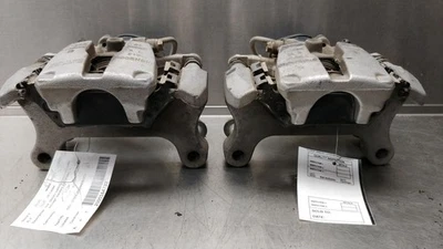 Pinzas de freno traseras de 1 pistón con actuadores Ford F150 2021-2024 OEM Foto 1 de 4