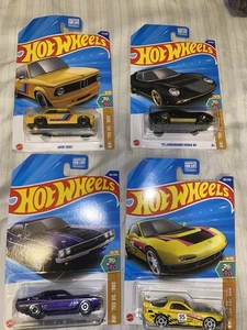 Hot Wheels 4 Stück Hw 70er vs 90er - Bild 1 von 9