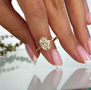 2,00 Karat ovaler im Labor gezüchteter Diamantring 14 K Gelbgold IGI zertifiziert E VVS2 - Bild 1 von 10