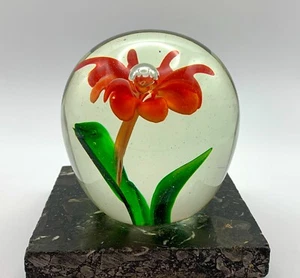 Orange Red Sunburst Flower Green Leaf Art Glass Paperweight Bubbles Vtg 3.25" - Picture 1 of 4