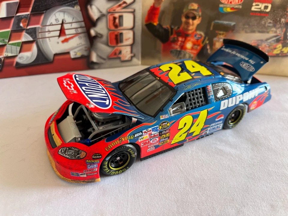 2004 Jeff Gordon Action Dupont Indy Brickyard 400 Raced Win 1 24