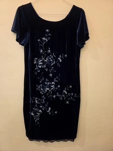 White House Black Market Blue Velvet & Floral Embroidered Dres, Sz Medium - Picture 1 of 9