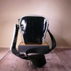 Original Genuine Fujifilm Camera Carry Shoulder Bag Black - Very Good Condition - Picture 1 of 4