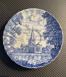 Royal Essex ~ SHAKESPEARE'S COUNTRY ~ Swirled Edge 1960's Saucer 5.75" - Picture 1 of 5