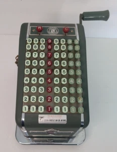 Vintage F&E Hedman Company Royal Premium Mdl Check Protector- WORKS- WITH 2 KEYS - Picture 1 of 16