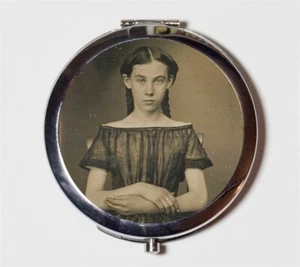 Victorian Girl Vintage Image Compact Mirror Make Up Pocket Mirror Cosmetics - Picture 1 of 2