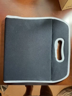 New Waterproof Neoprene Tablet Case Fits 9 x 7 Tablets - Image 1 of 4