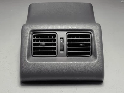 原始设备制造商后中心控制台装饰盖带通风口烤架 2018-2024 丰田 CAMRY XSE — 第 1/4 张图片