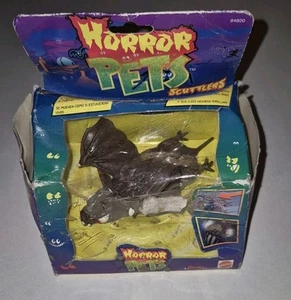 Horror Pets Scuttlers FANGZ Figure Mattel 1994 NEW - Picture 1 of 7