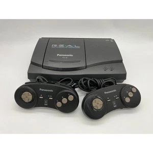 Panasonic 3DO FZ-10 Konsole mit 2 Controllern - Bild 1 von 2
