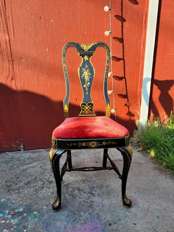 VANTAGE CHAIR Grand Ledge Black Lacquared red velvet Regency Style Chair Cover