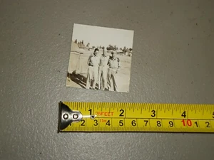 Original WW2 Pilot Bomber Crew 765th Squadron Pilot USAF KELLY And Others - Picture 1 of 2