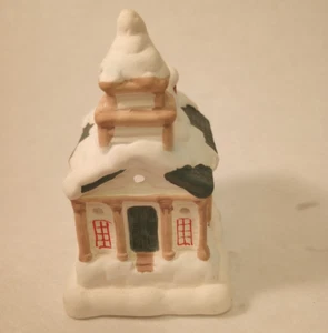 Vintage Wang's International 1989 Traditional Village Church White Green - Picture 1 of 5