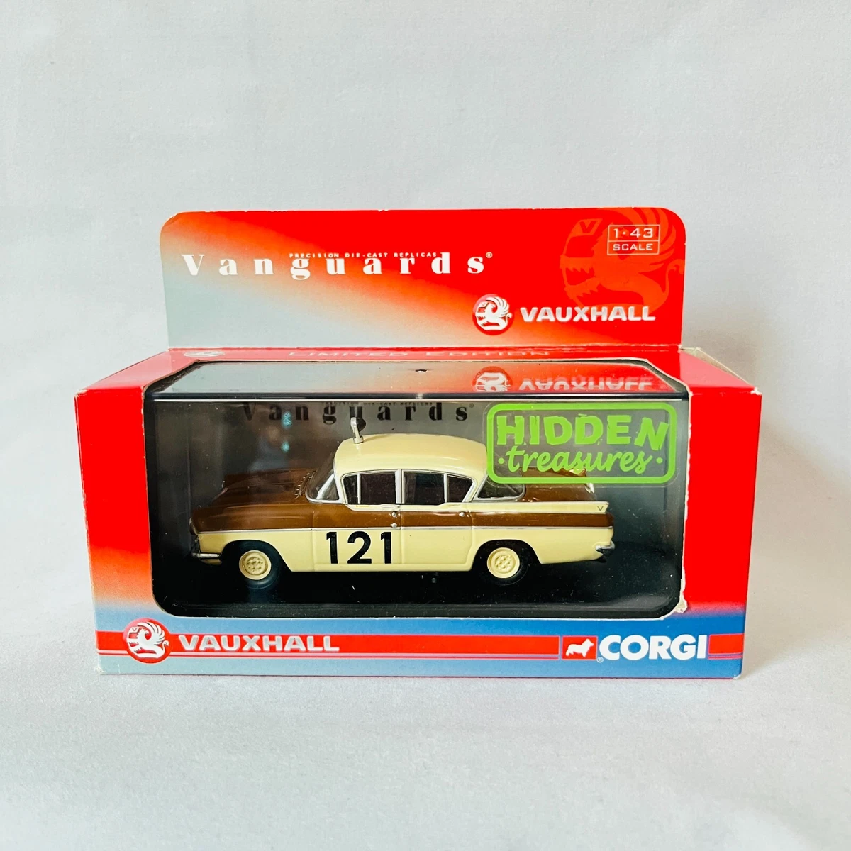 Land Rover 1:43 Contemporary Manufacture Diecast Cars, Trucks