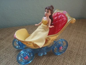 Polly Pocket Disney Princesa 3 1/2" Royal Carriage Caballo Muñecas Lote Belle Y42 - Imagen 1 de 6