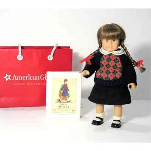 American Girl Pleasant Company MINI MOLLY DOLL Cloth, Glass Eyes 6.5" + BOOK BAG - Picture 1 of 6