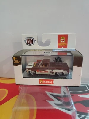 M2 WMTS15 Hostess Cupcake 1973 Chevrolet Cheyenne Super 10 Squarebody 1 of 7,000 - Image 1 of 4