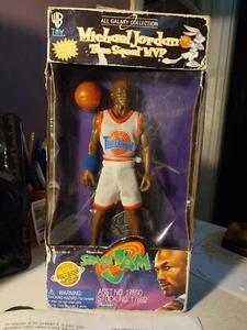 Warner Bros. 1996 Space Jam Michael Jordan The Tune Squad MVP Neu in geöffneter Box - Bild 1 von 17